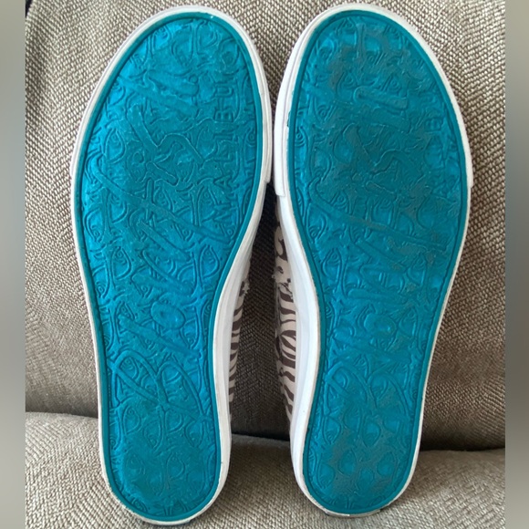 Blowfish Malibu Slip On Sneakers. Brown/Cream Patchwork Animal Print Pattern,11M - Picture 5 of 13